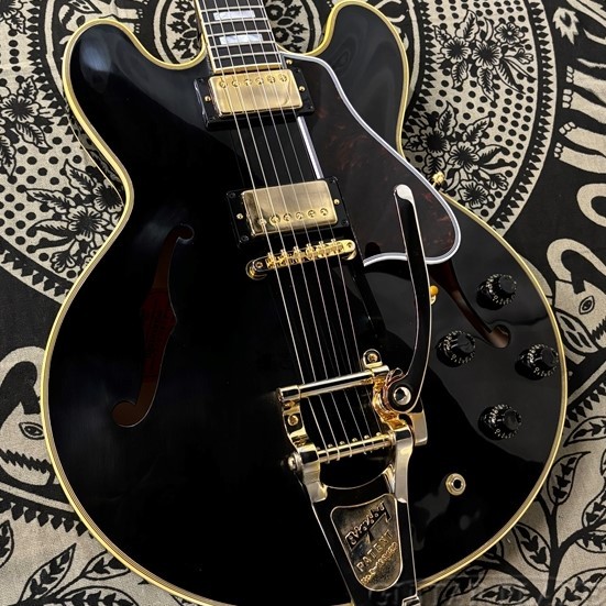 Gibson CustomShop ES-355 Bigsby ハードケース付き Gibson Custom Shop ES-355 with Bigsby EBONY