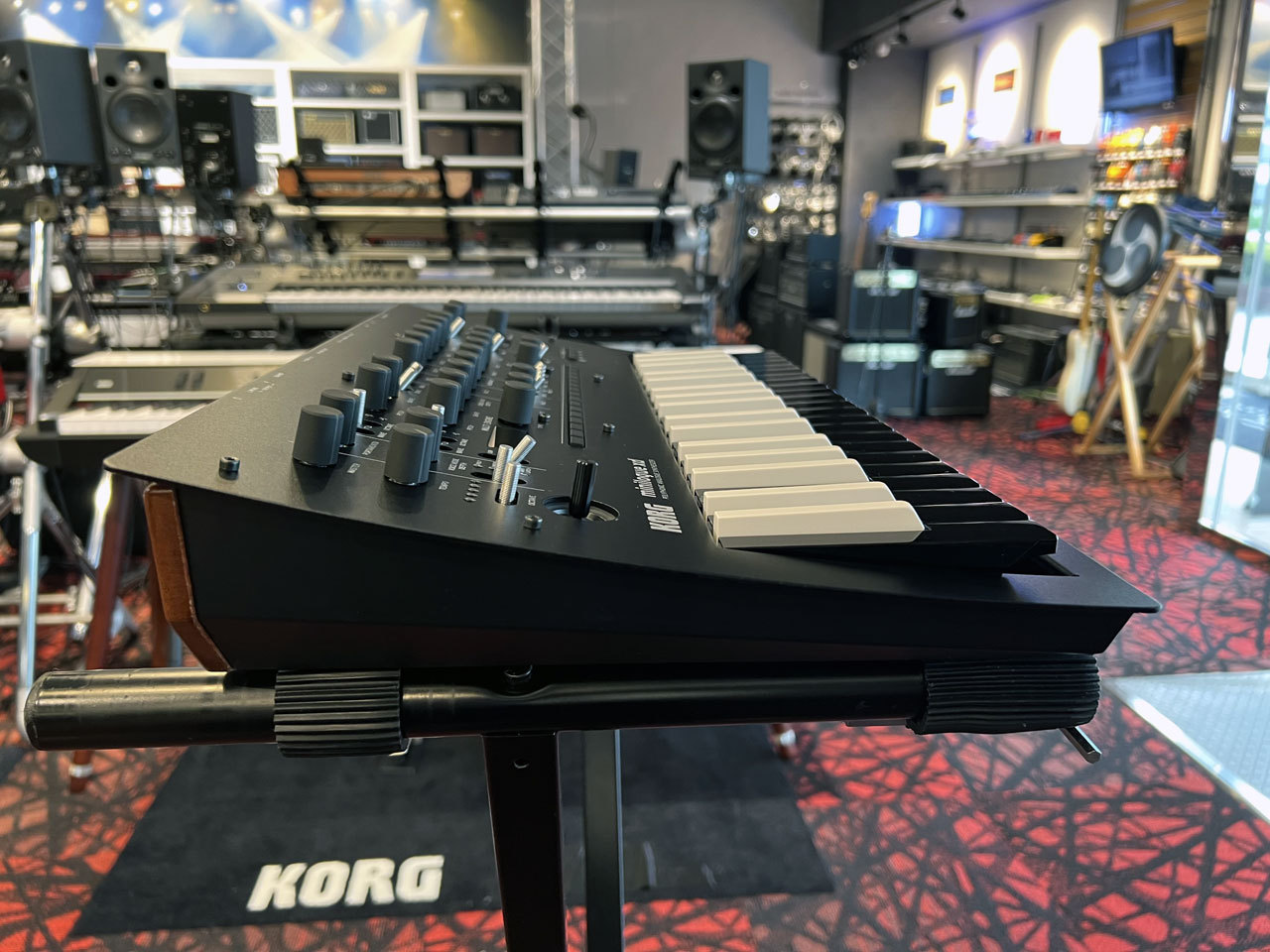 KORG minilogue xd Inverted [minilogue-xd BW] ブラックホワイト(店頭
