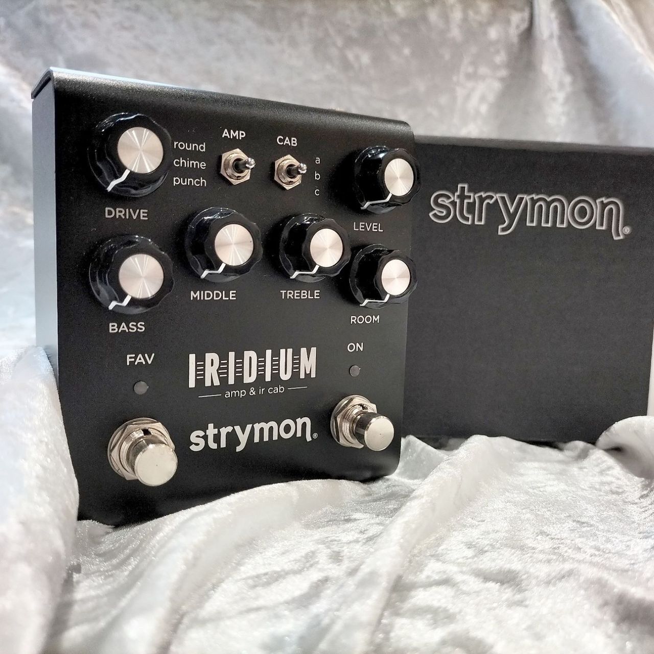 strymon IRIDIUM アンプシミュレーター　used 美品 strymon IRIDIUM アンプ＆キャビネットシミュレーター 【現物