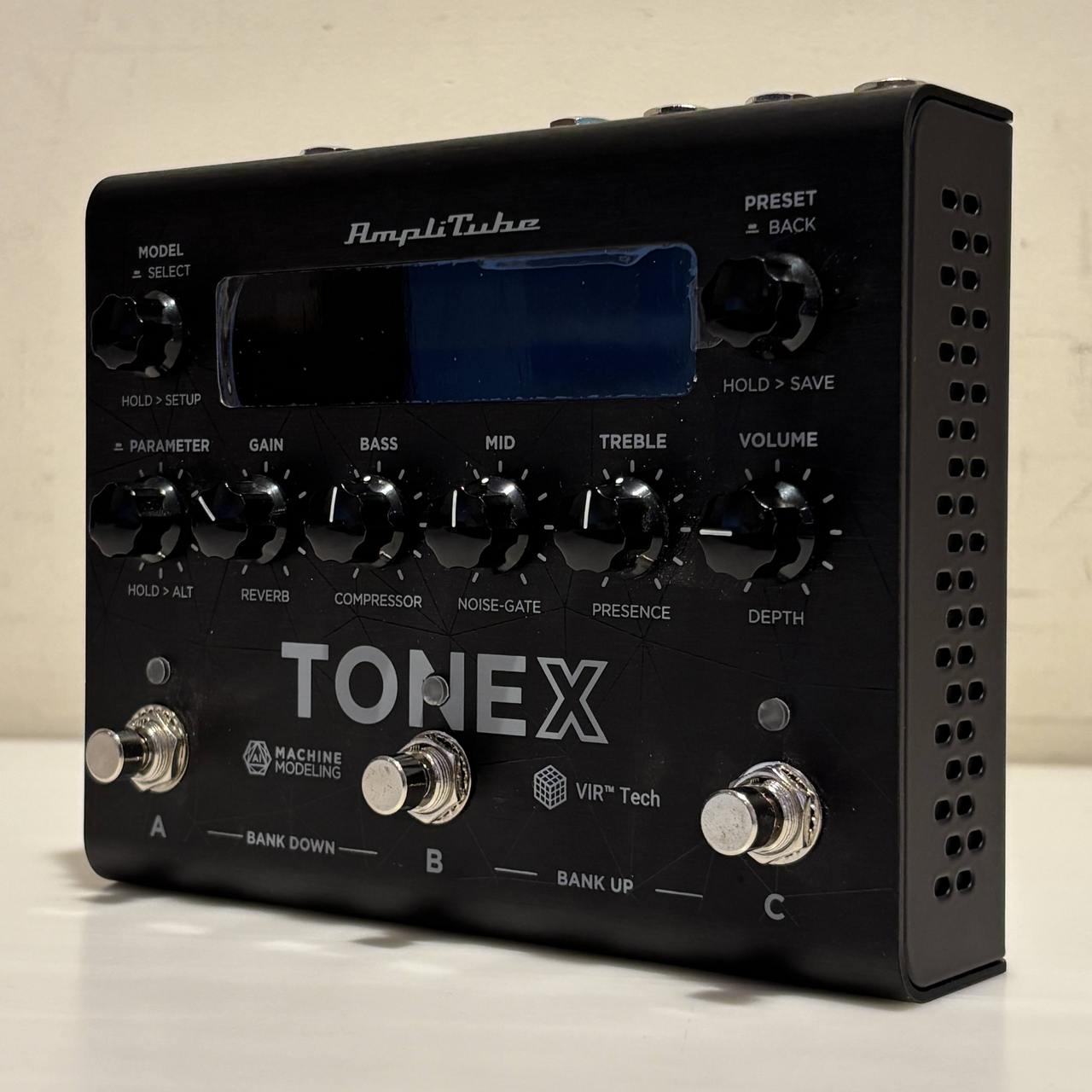 IK Multimedia TONEX Pedal 新品未使用 IK Multimedia 【USED】TONEX Pedal/現物画像（中古/送料無料）【楽器