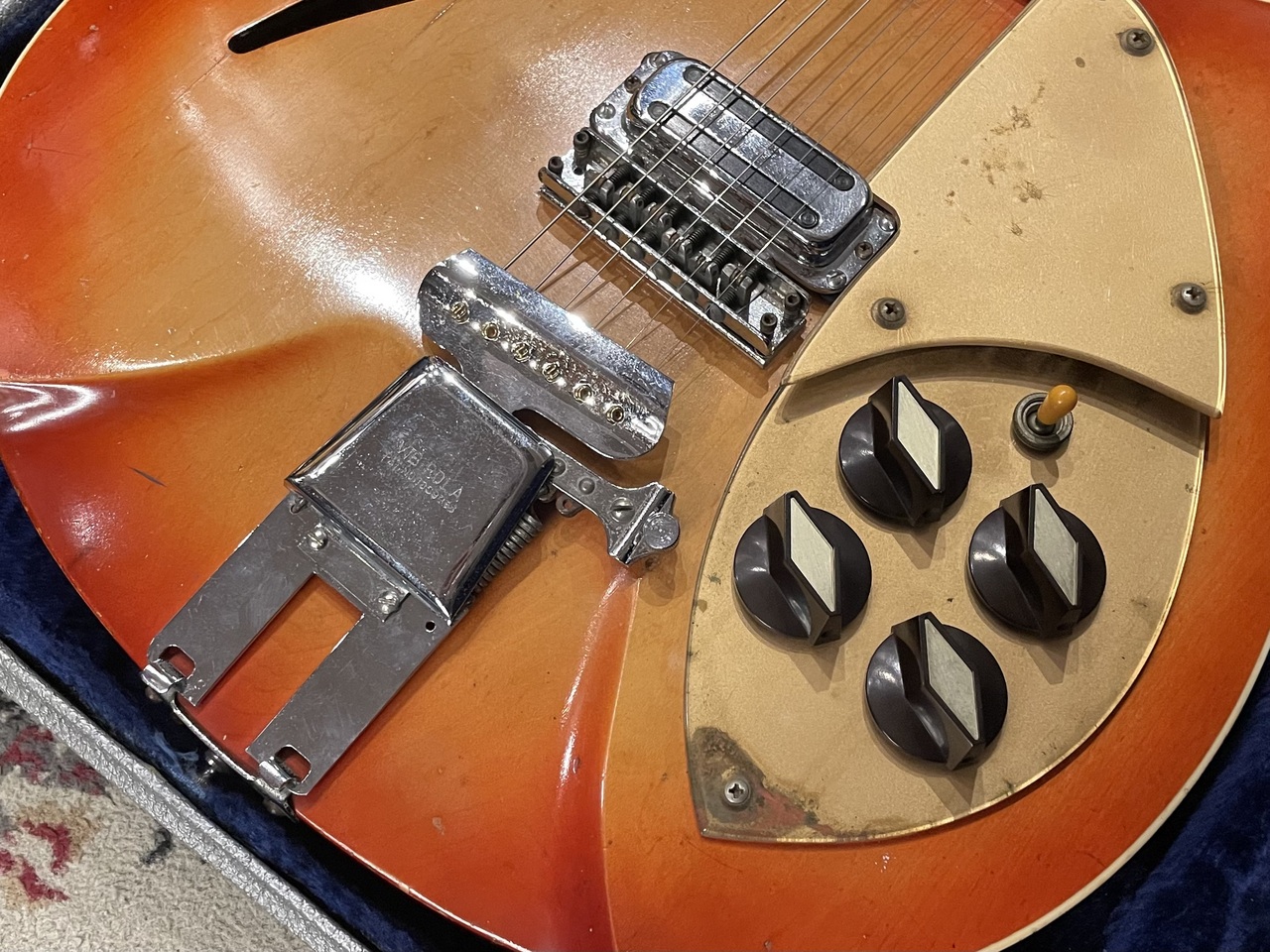 Rickenbacker Model 365 Capri w/ Rick-O-Sound -Fireglo-【1960年製