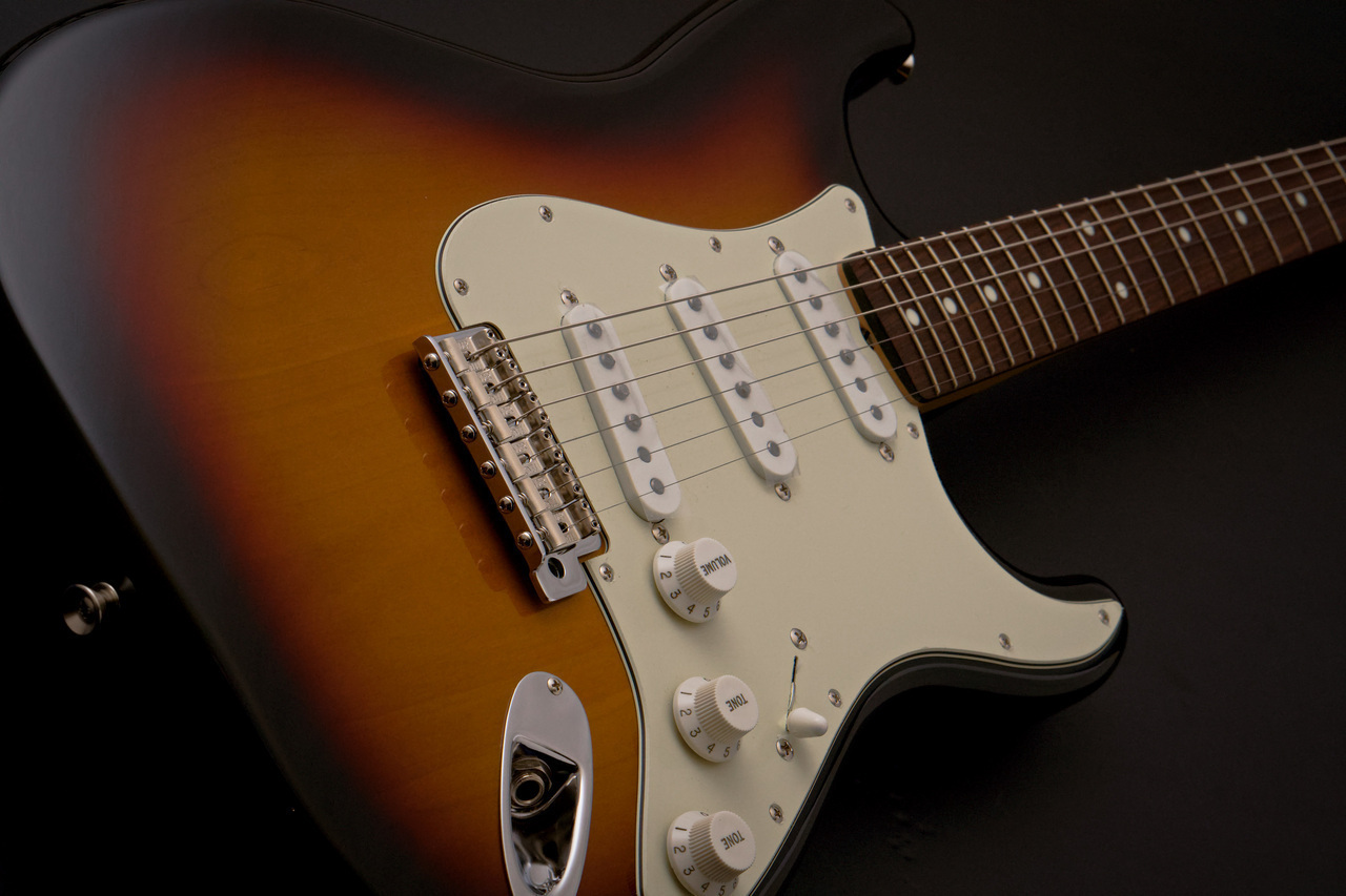 Fender FSR Made in Japan Traditional 60s Stratocaster -3