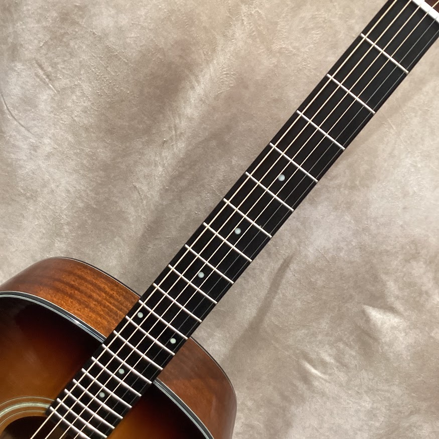 好評人気【美品・メンテナンス済】アコースティックギター　Morris F-351 ギター