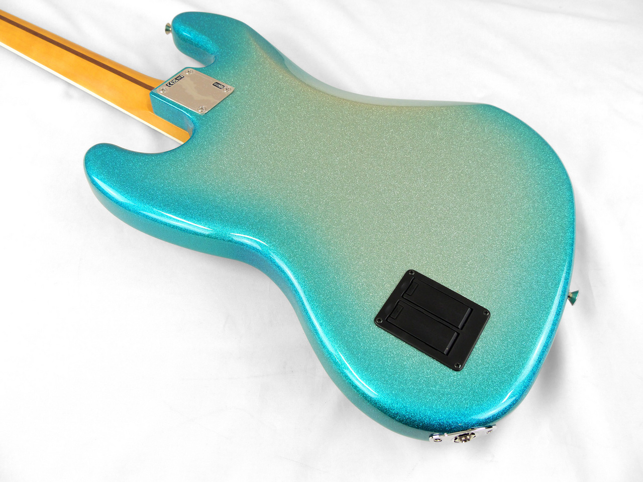 Fender Limited Player Plus x Blu DeTiger Jazz Bass (Sky