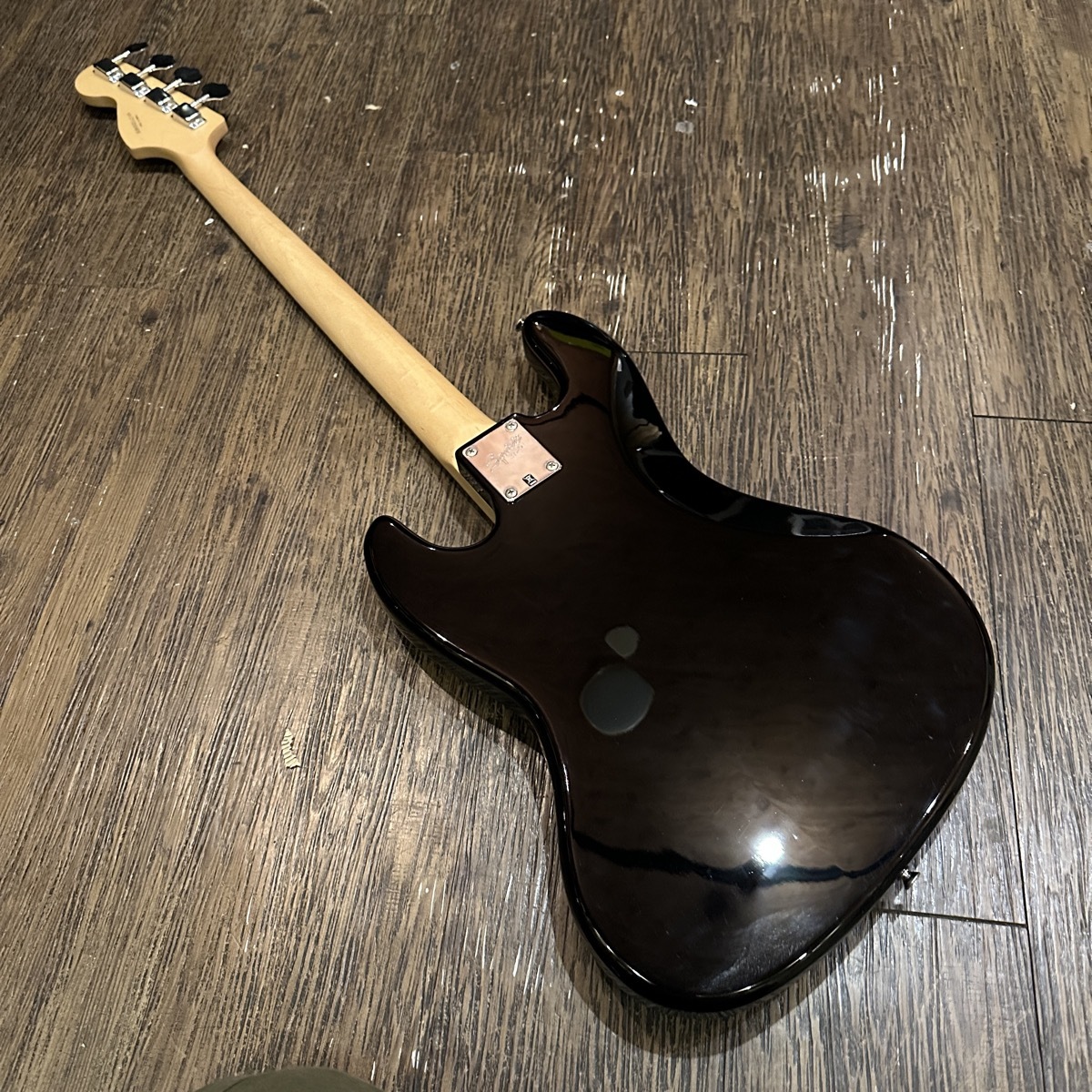Squire by Fender JAZZベース ブラック Amazon | Squier by Fender エレキベース Classic Vibe '70s