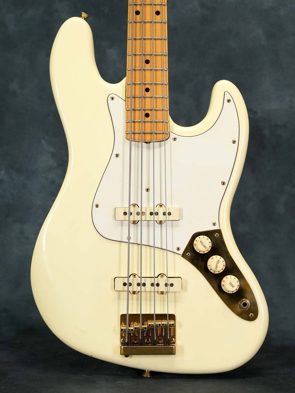 Fender 1982 Gold Jazz Bass Refinish Olympipc White（中古）【楽器