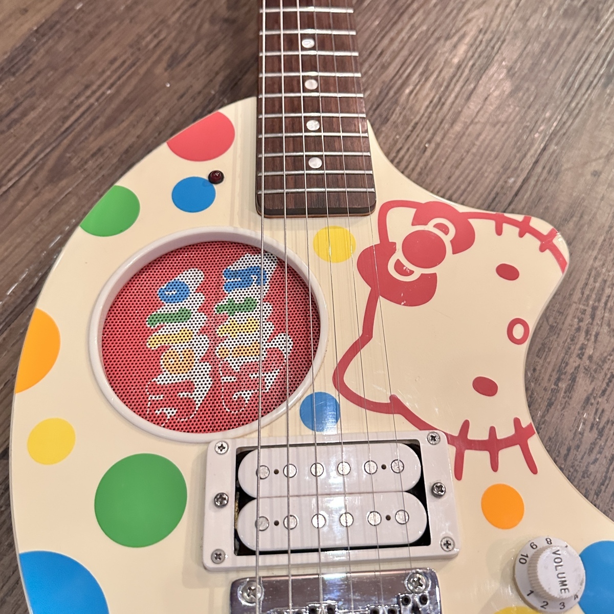 FERNANDES ZO-3 HK ハローキティ サンリオ Electric Guitar（中古/送料