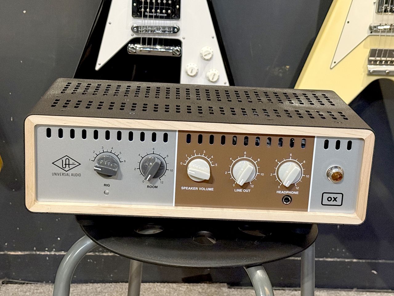 Universal Audio OX Amp Top BOX【専用ケース付き】 used】Universal Audio / OX AMP TOP BOX【TONIQ横浜】 - Geek