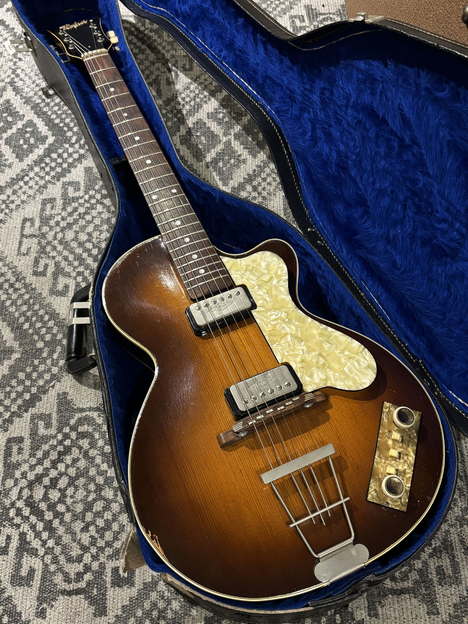 Hofner 1960s Club 50 Sunburst（ビンテージ）【楽器検索デジマート】