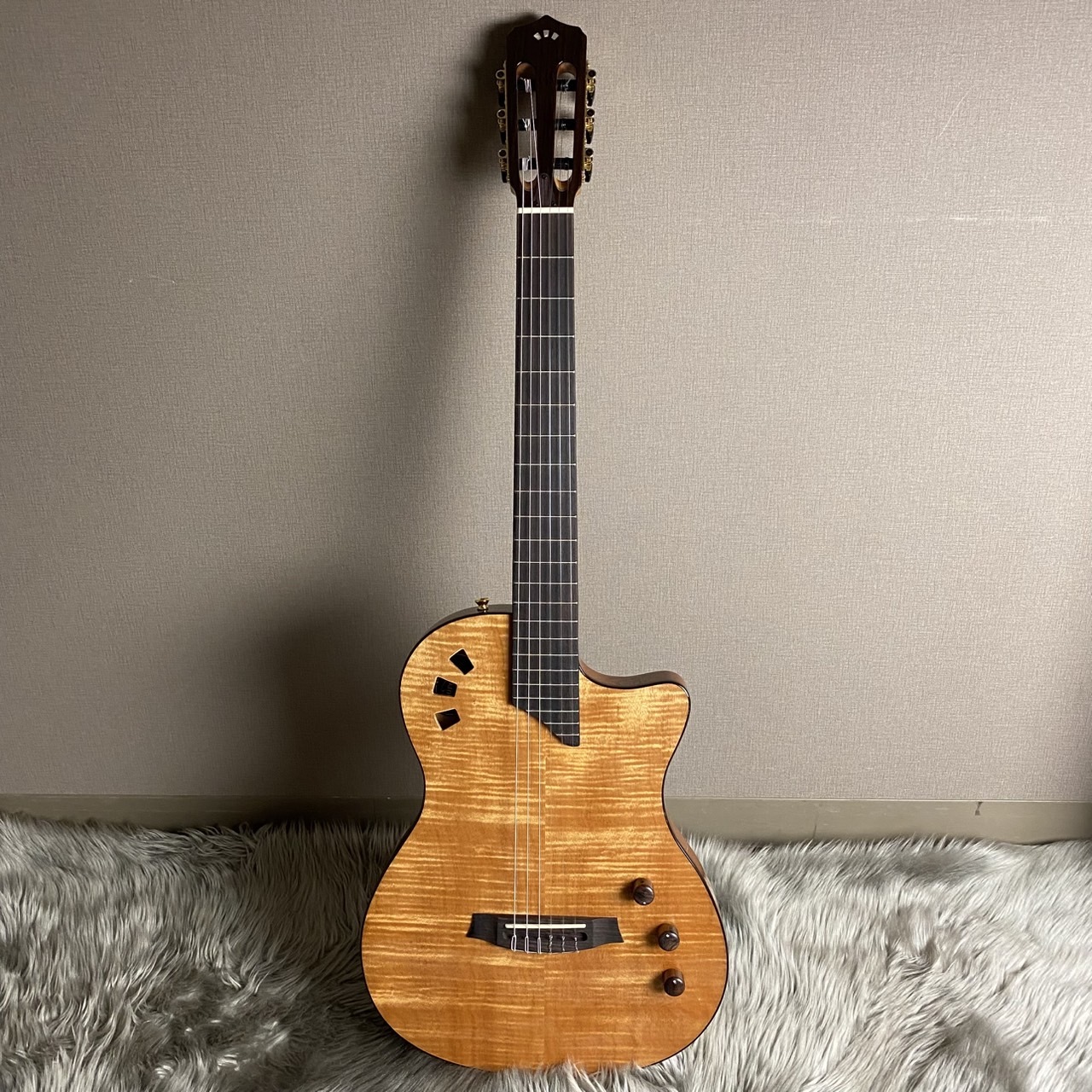Cordoba Stage Guitar -Natural Amber エレガット 【木目良】【現物