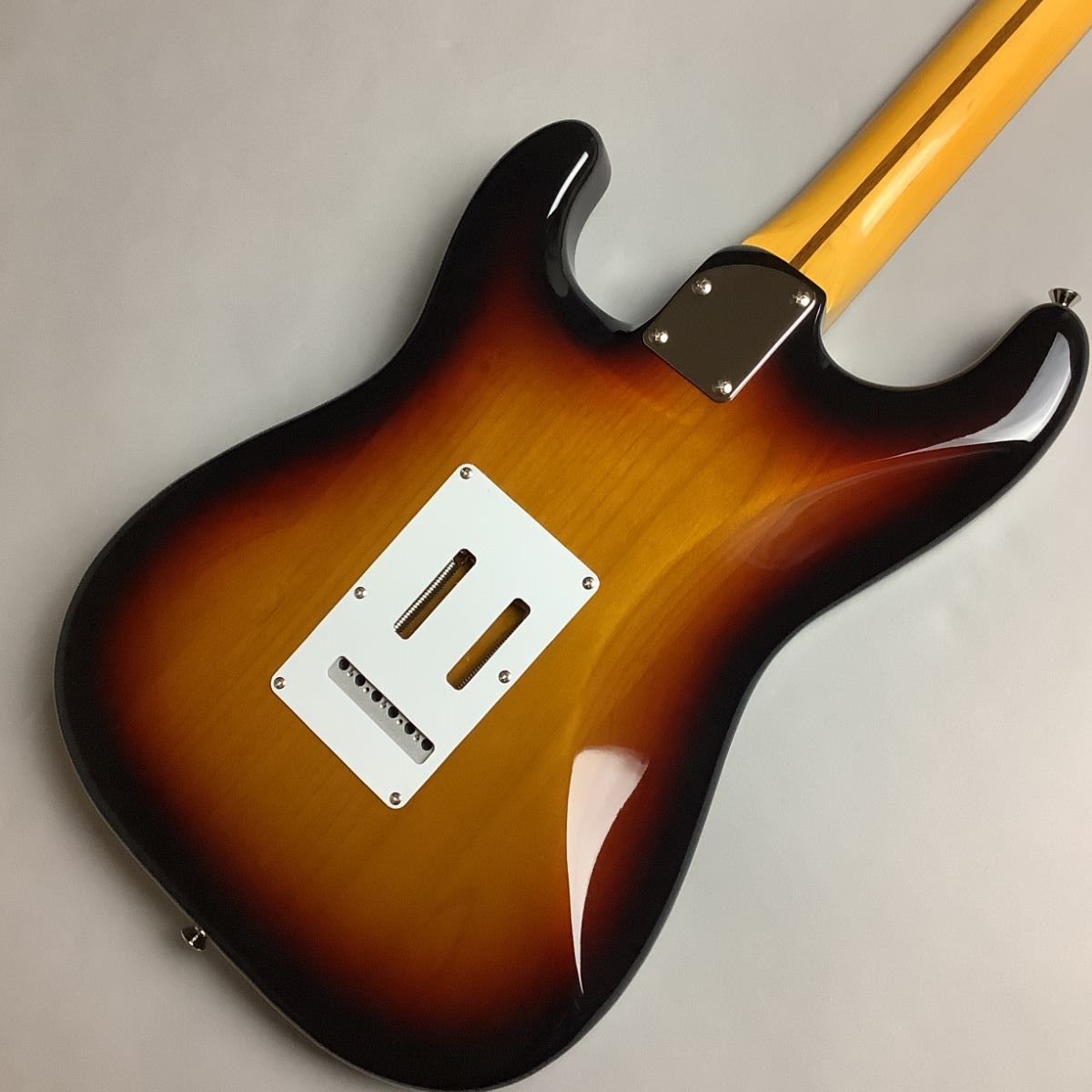 HISTORY HST-Advanced 3 Tone Sunburst エレキギター ストラト HISTORY HST-Advanced 3 Tone Sunburst エレキギター ストラト