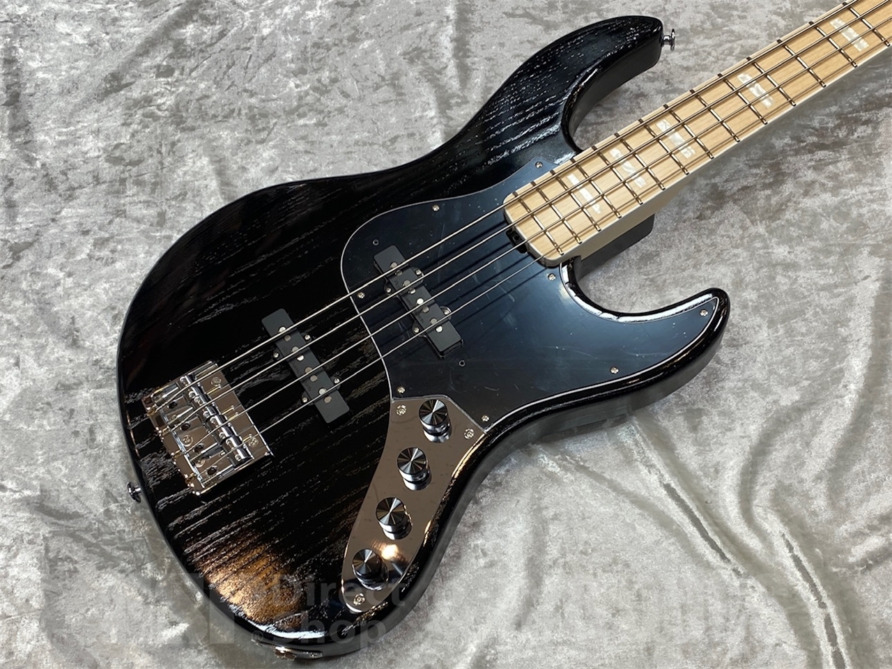 EDWARDS E-AMAZE-AS/M【Solid Black】（新品/送料無料）【楽器検索