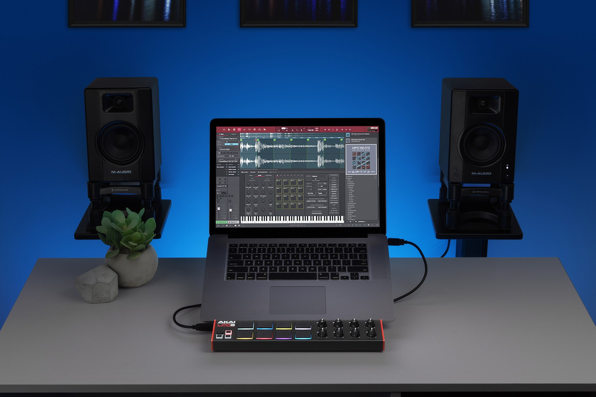 AKAI (MIDIパッド ラップトップ・パッドコントローラー フィンガー