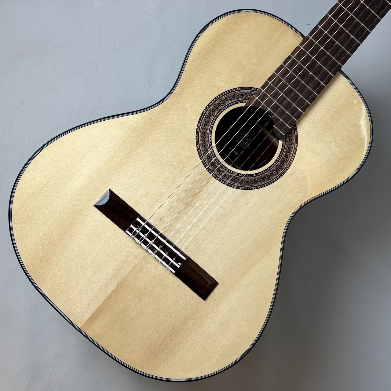 Morris M-021 CS スプルース単板トップ モーリス ドレッドノートサイズ