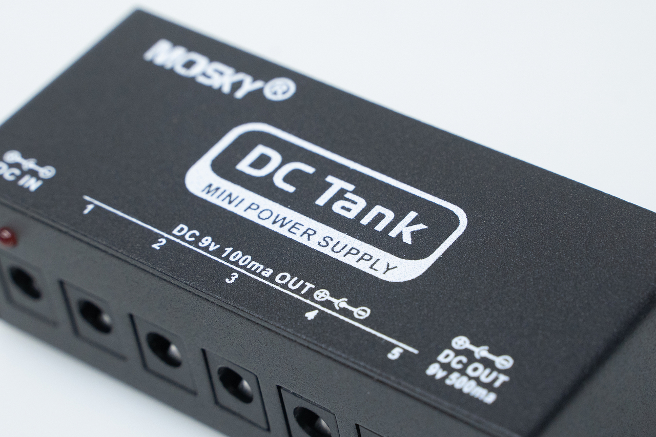 NEW】MOSKY AUDIO Multi-effect pedal DC5【横浜店】 - Geek IN Box - - ホビー、カルチャー