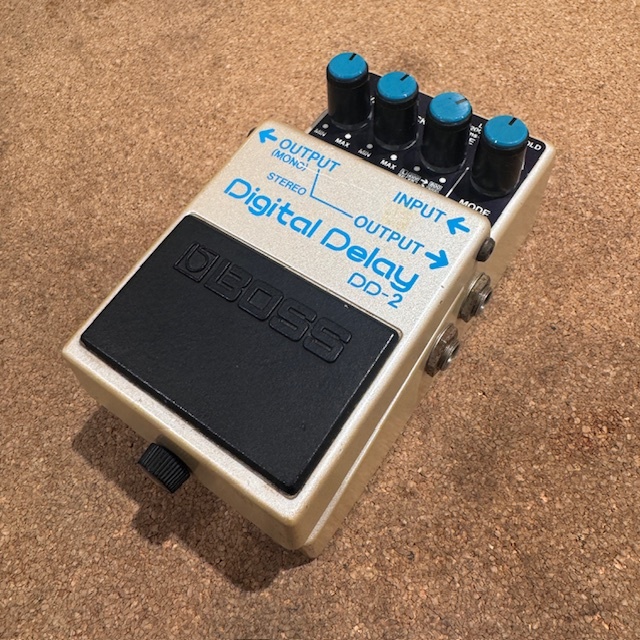 BOSS USED/DD-2