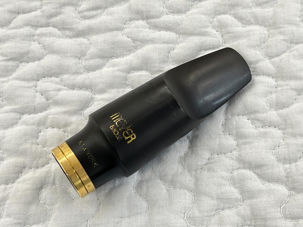MEYER Connoisseur New York 5M アルトサックスマウスピース【中古