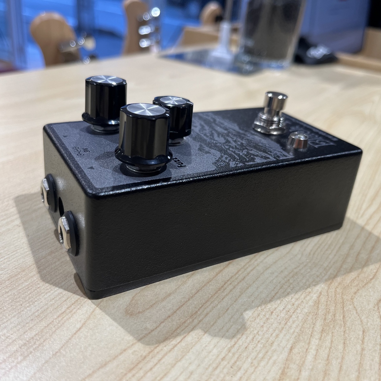 生産完了EarthQuakerDevices BlackAsh clone Black Ash Endangered Fuzz — EarthQuaker Devices