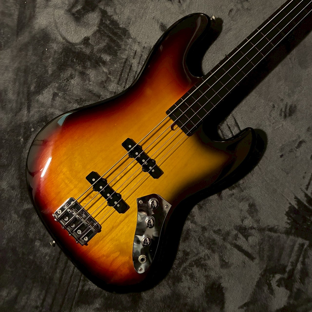 ベース Moon JB 4 FL fretless bass ベース Moon JB 4 FL fretless