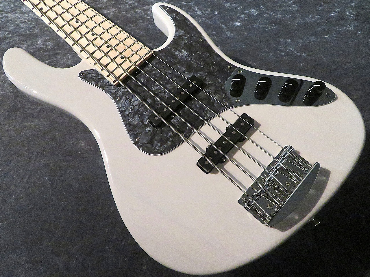 Kikuchi Guitars 【圧倒的な品格】Hermes Series MV5 -Trans White