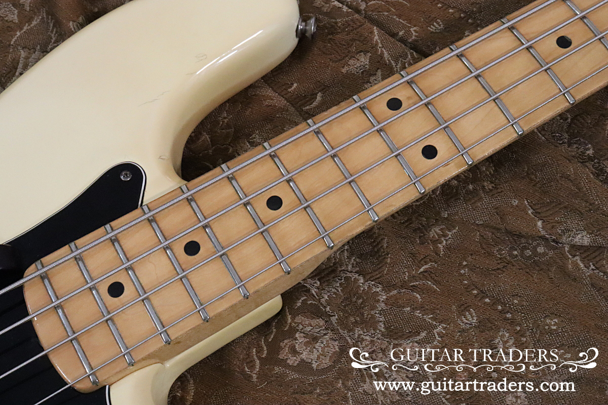 Fender 1977 Precision Bass 