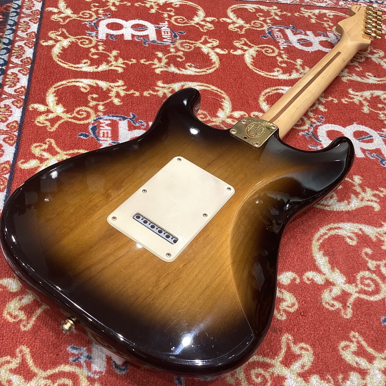 Fender 50th Anniversary American Deluxe Stratocaster【50周年記念モデル 】【現物画像】【生産完了品】（中古/送料無料）【楽器検索デジマート】