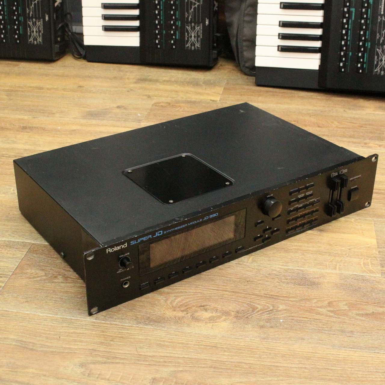 Roland JD-990 (3／22限定値引き) Roland JD-990 【キーボードマート新宿】【新宿店】（中古/送料無料
