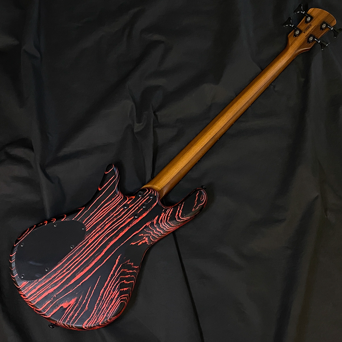 （美品）Spector NS PULSE 4 Spector NS Pulse 4【Charcoal Grey Satin】（新品/送料無料）【楽器