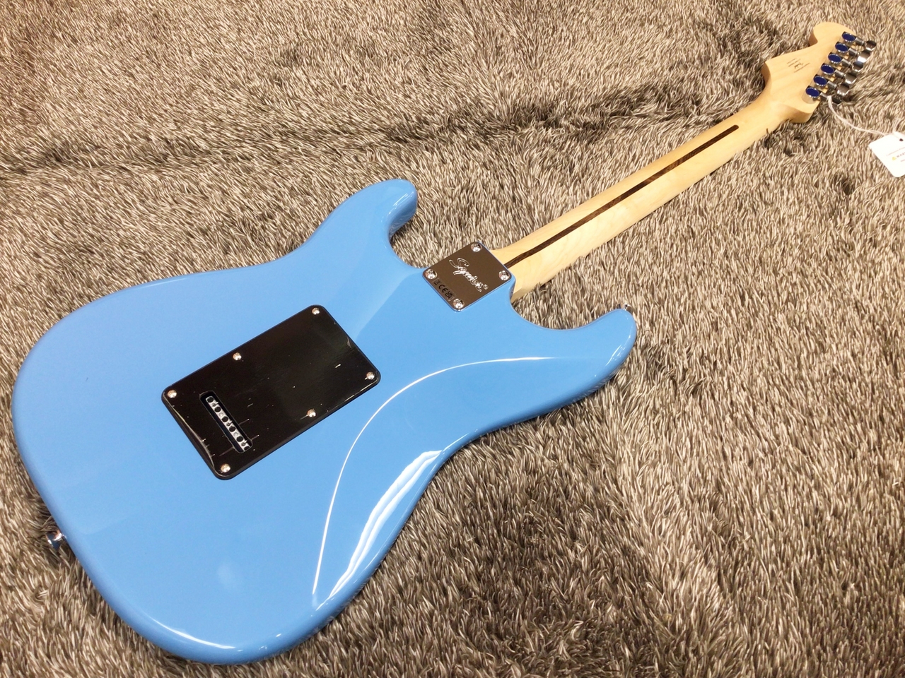 SQUIER Stratocaster fender 水色 Amazon | Squier by Fender FSR Affinity Series Stratocaster