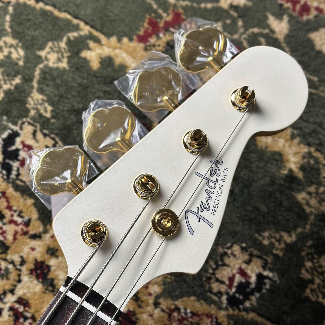 Fender Made In Japan Traditional II 60s Precision Bass White Pearl