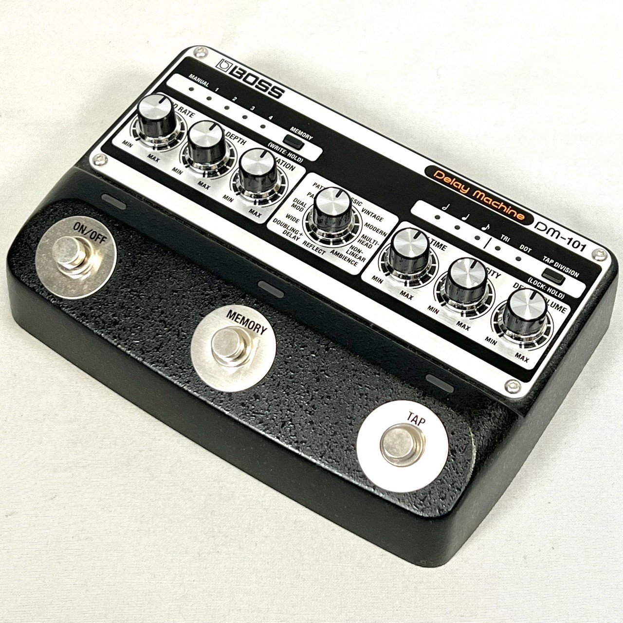 BOSS DM-101 Delay Machine【店頭展示特価】ボス ディレイ（B級