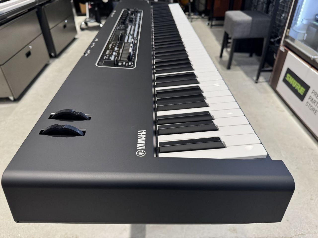 YAMAHA CK88 ステージキーボード 88鍵盤（中古/送料無料）【楽器