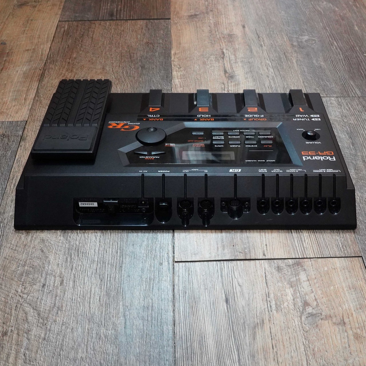 【動作品】 Roland GR-33 ギターシンセサイザー s-l400.jpg