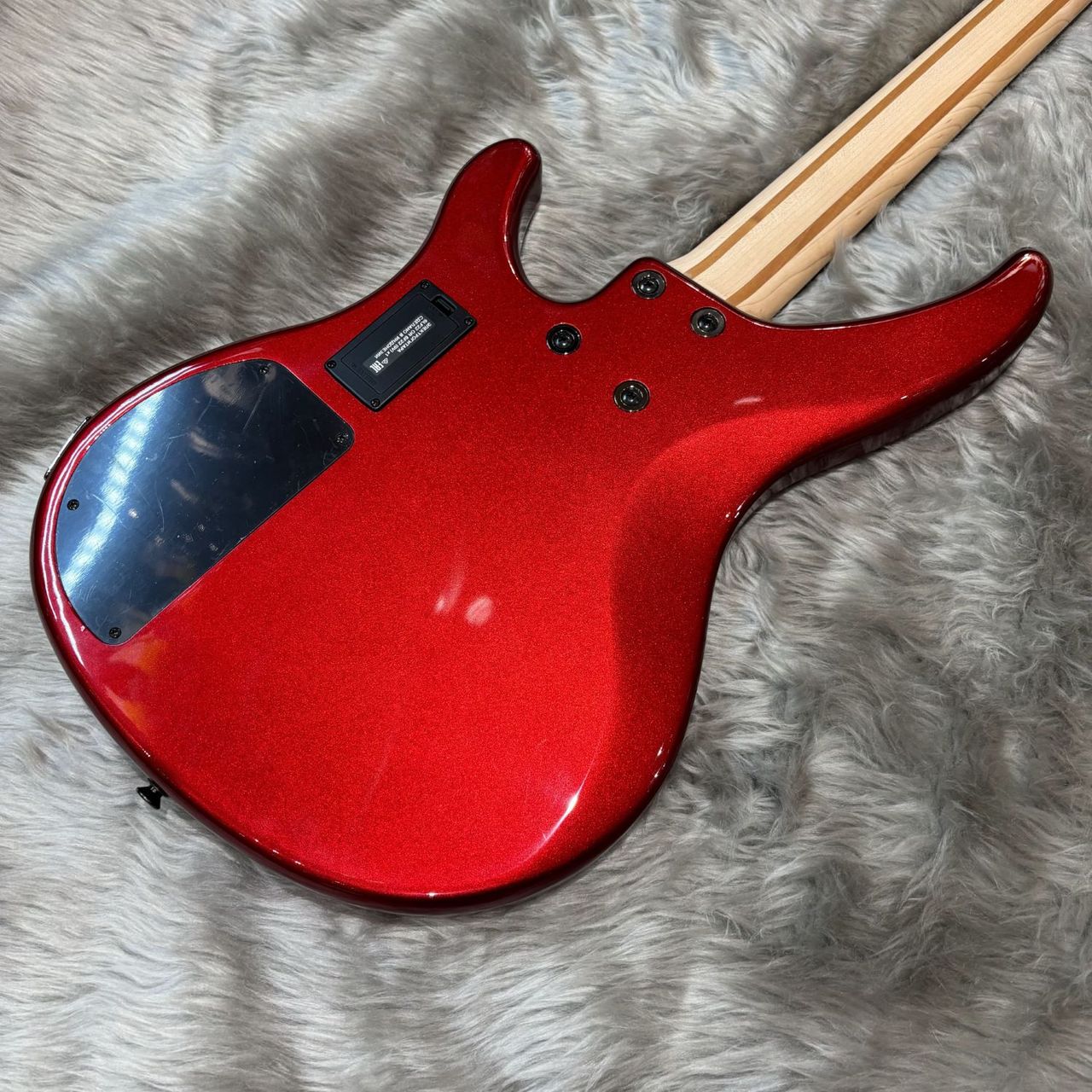 YAMAHA TRBX304 CAR (キャンディアップルレッド) エレキベース