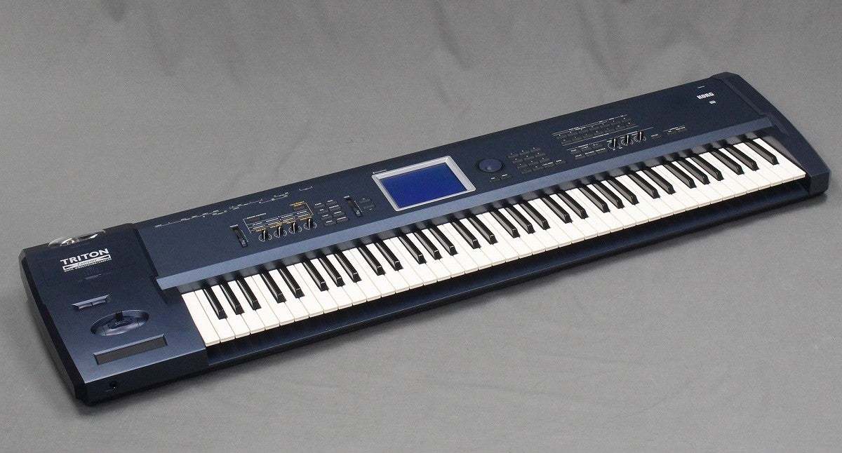 KORG TRITON EXTREME 76 【御茶ノ水本店】（中古/送料無料）【楽器検索