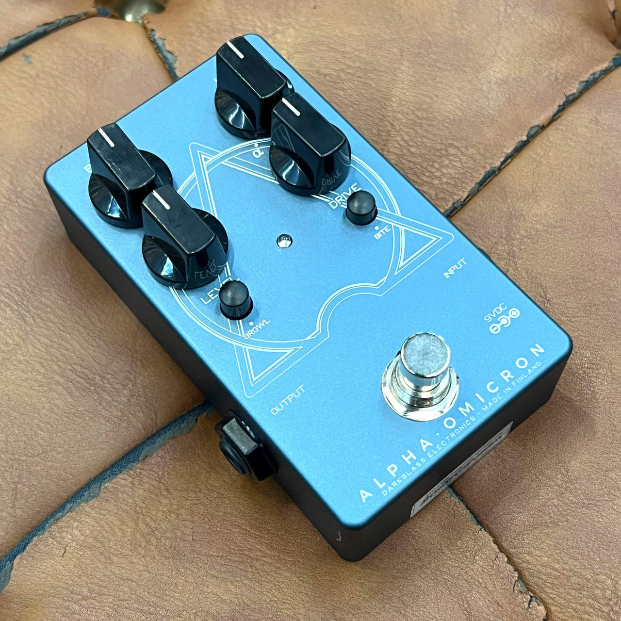 Darkglass Electronics Alpha・Omicron（新品特価/送料無料