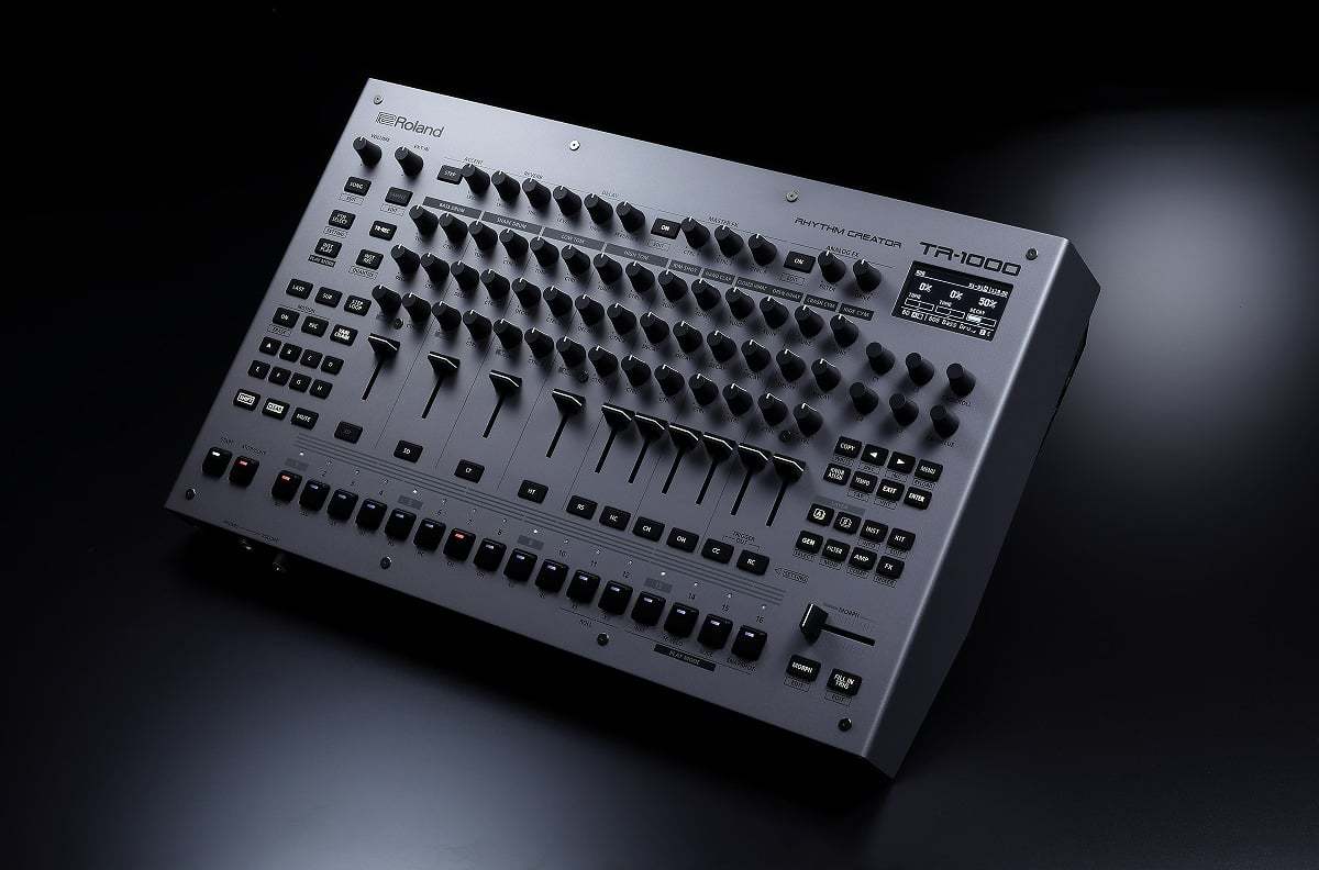 (GWセール) Roland TR-1000 ドラムマシン 新品未使用 Roland TR-1000 リズムマシン【WEBSHOP】（新品/送料無料）【楽器検索
