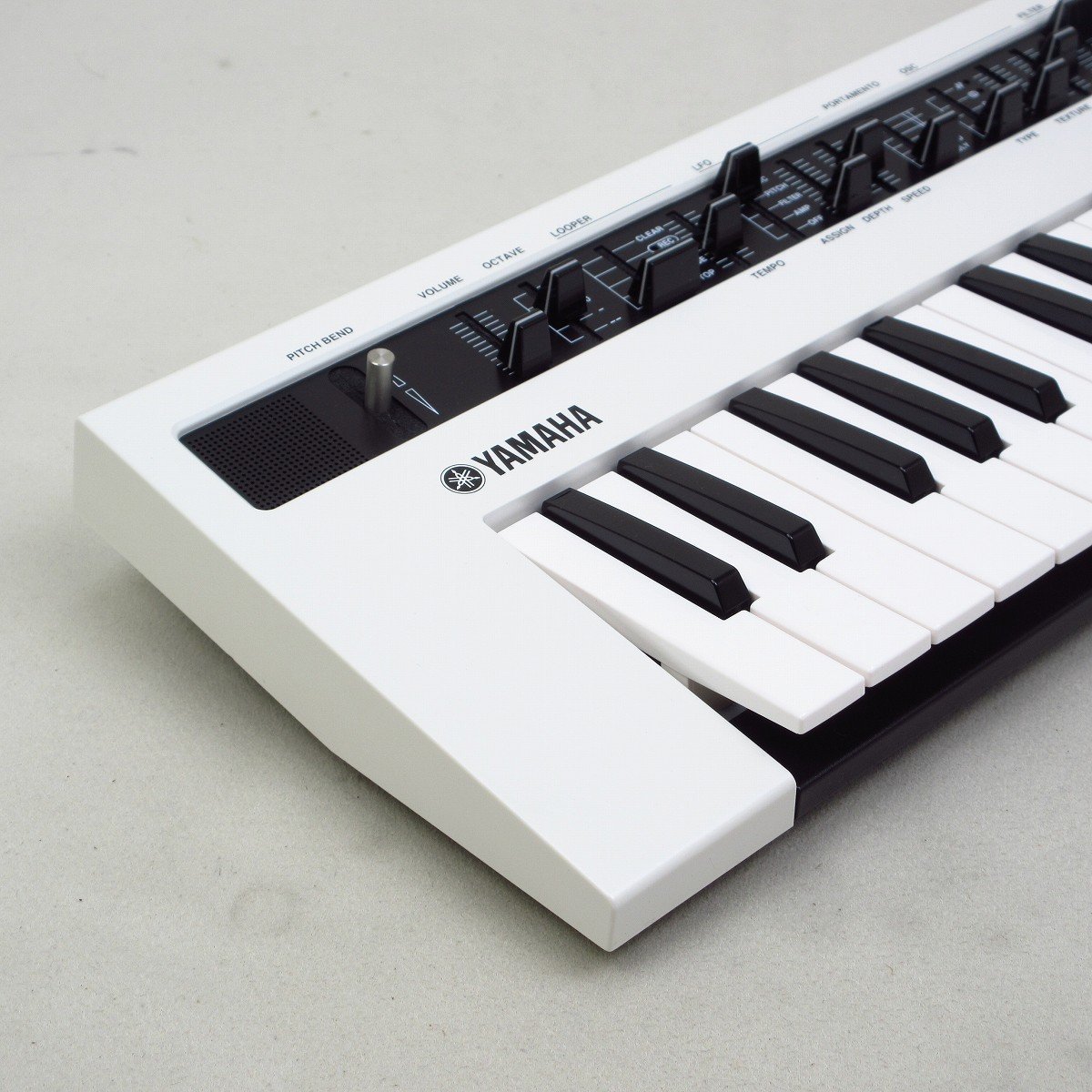 reface - reface CS - Synthesizers - Synthesizers & Music