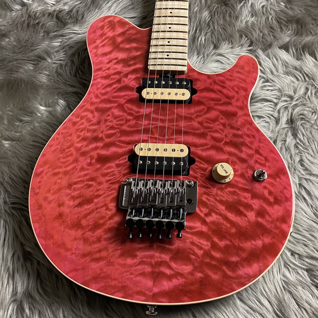 MUSIC MAN KID Limited AXIS Trans Pink Quilted Maple Top