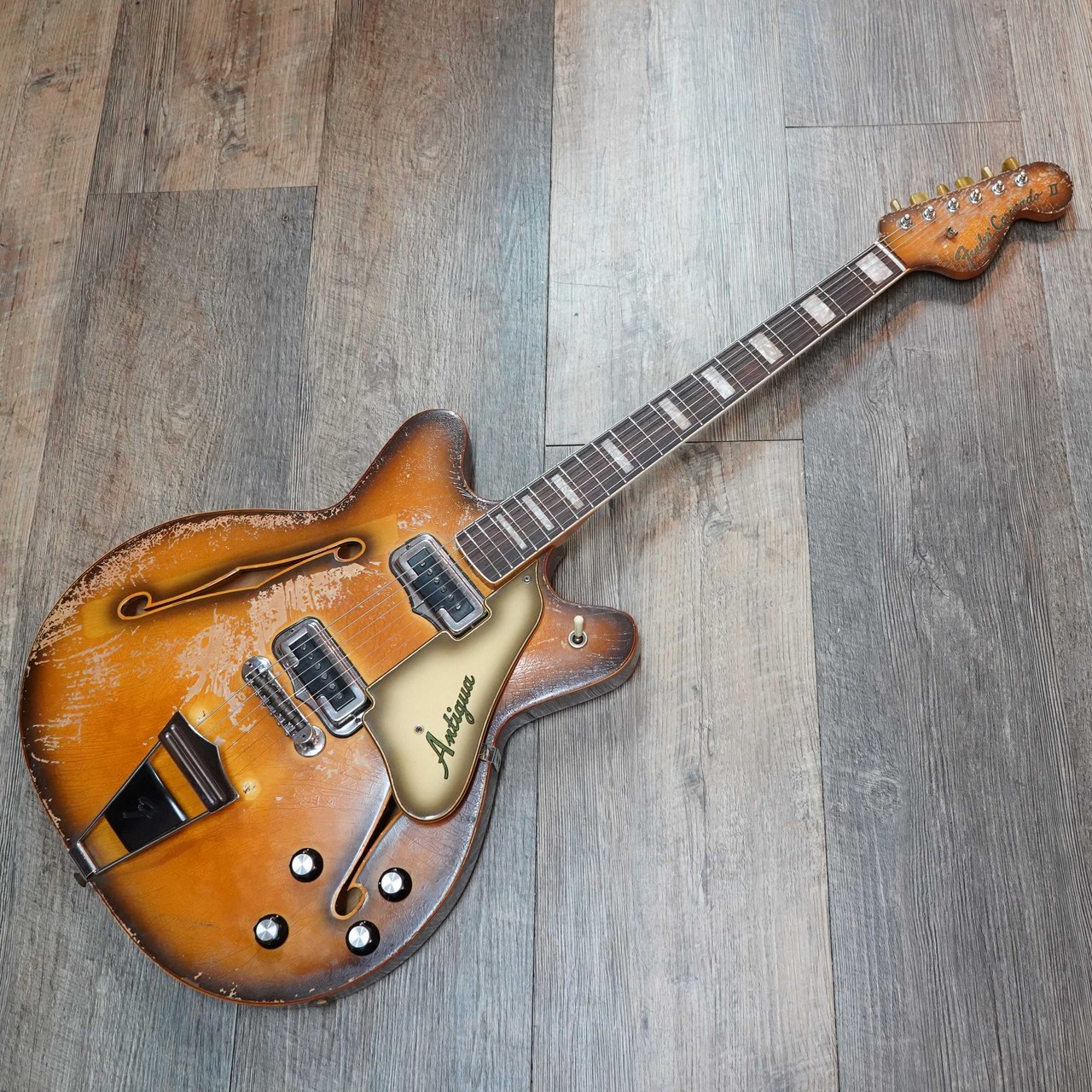 Fender Coronado Ⅱ Antigua 1968（ビンテージ）【楽器検索