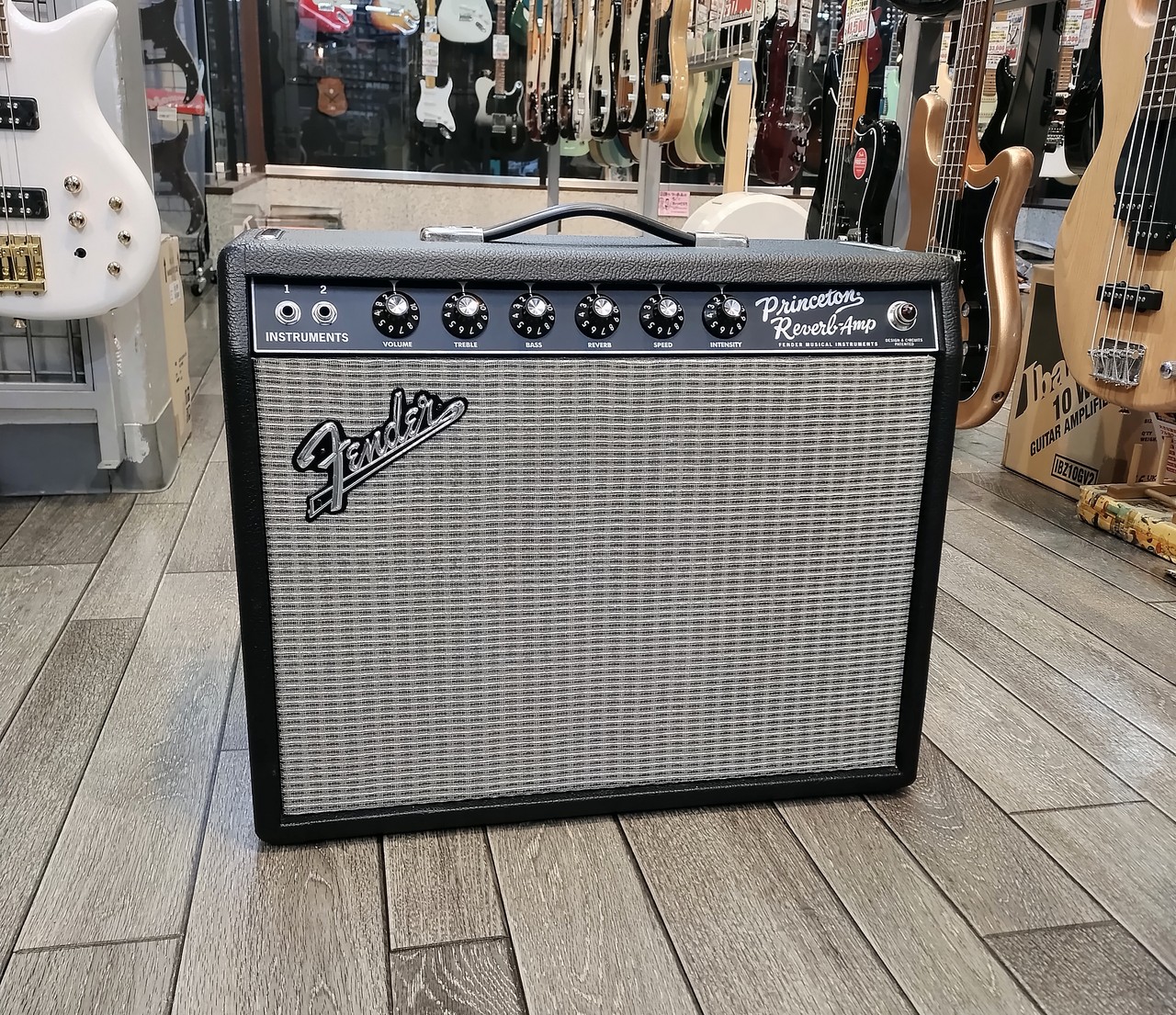 Fender 