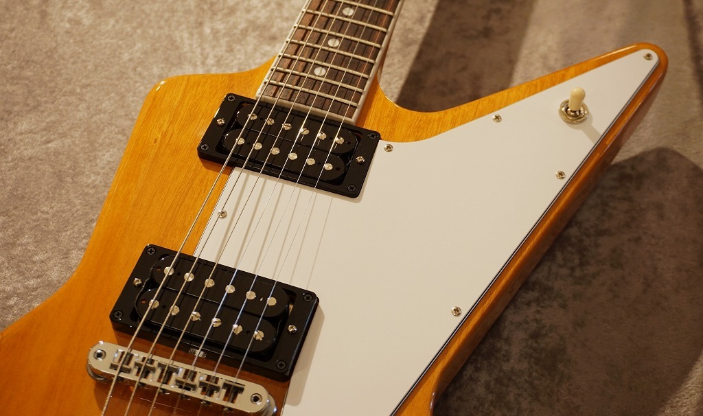 Gibson 【NEW】 70s Explorer Antique Natural #207750240 [3.42kg