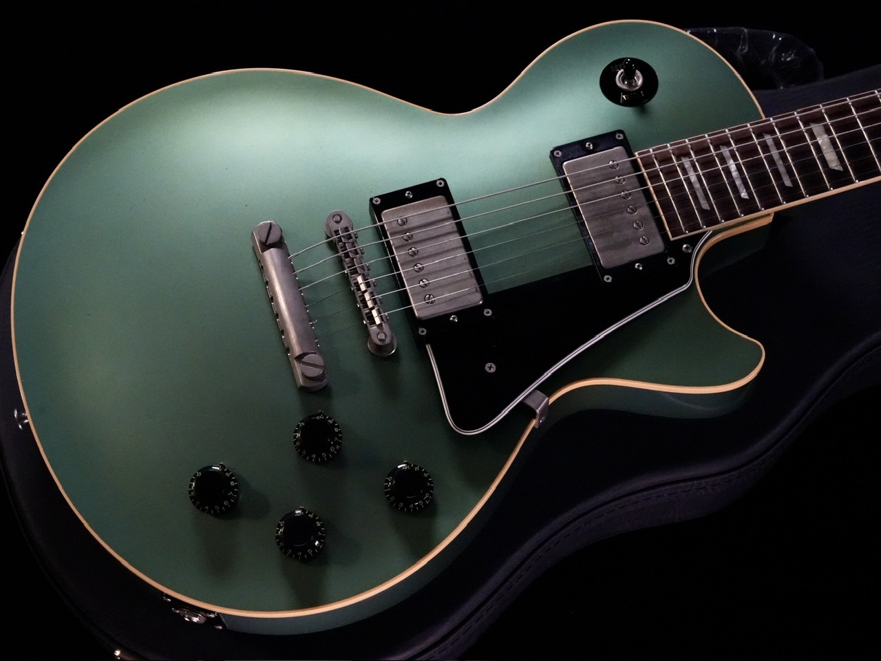 Bizen Works Burned57Standard Pelham Blue Bizen Works Burned57Standard Pelham Blue Bizen Works