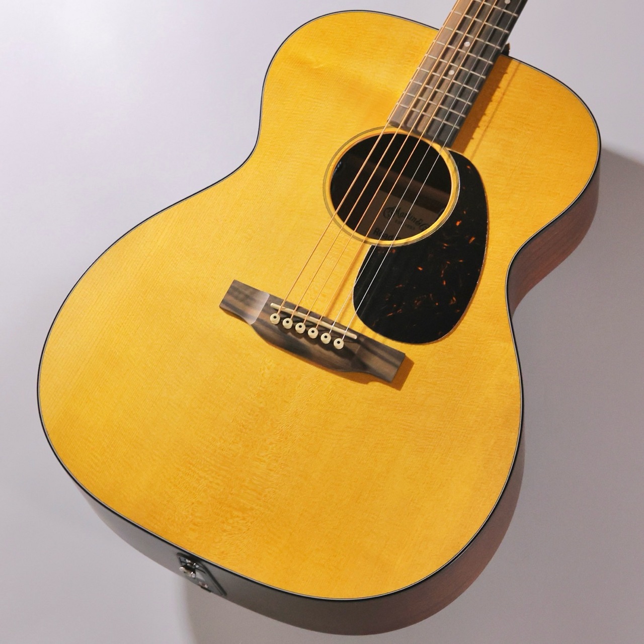 Martin ~Road Series~ 000-10E Retro #3078983【クロサワ本店店頭在庫