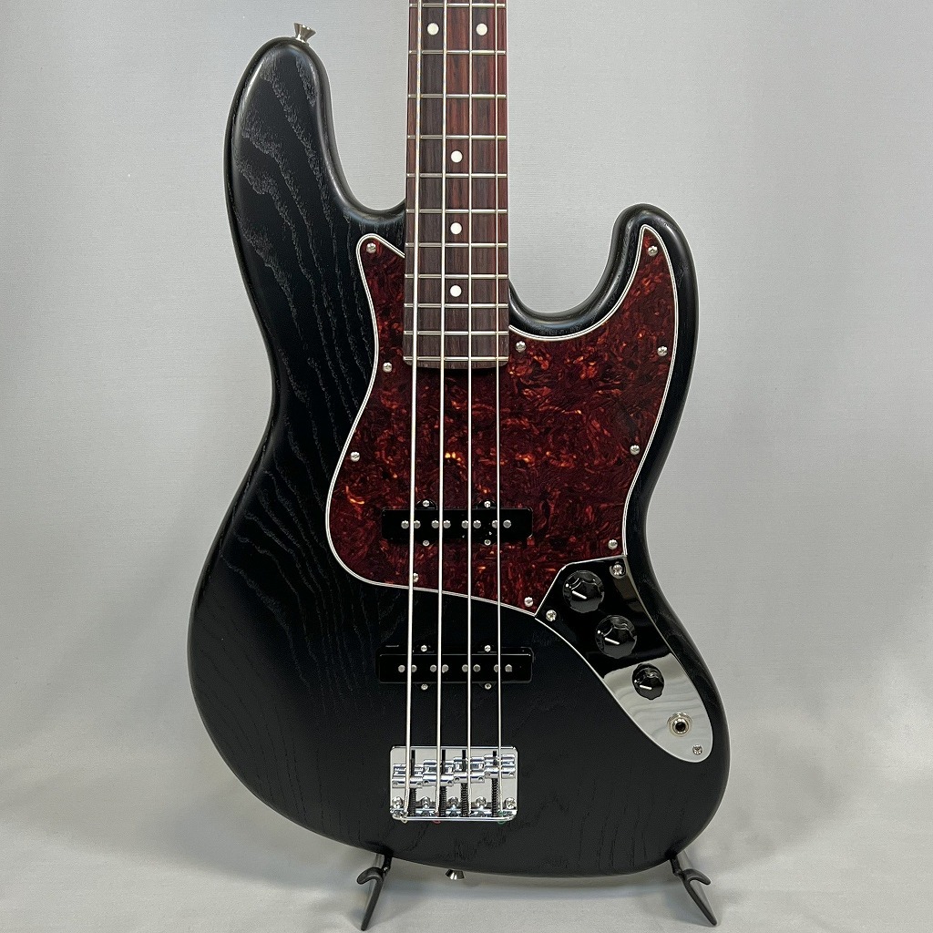 Fender Made in Japan Limited Jazz Bass®, Raw Ash Black
