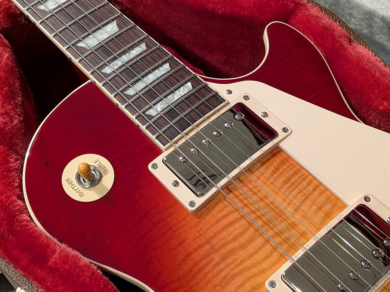 Gibson 【担当推薦個体。波打つ良杢】Les Paul Standard '50s