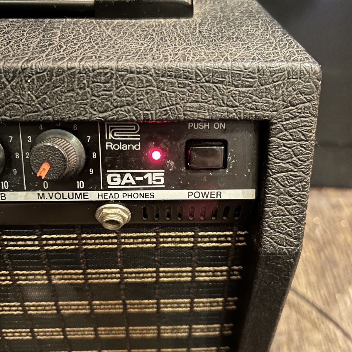 Roland GA-15 Guitar Amplifier（中古/送料無料）【楽器検索デジマート】