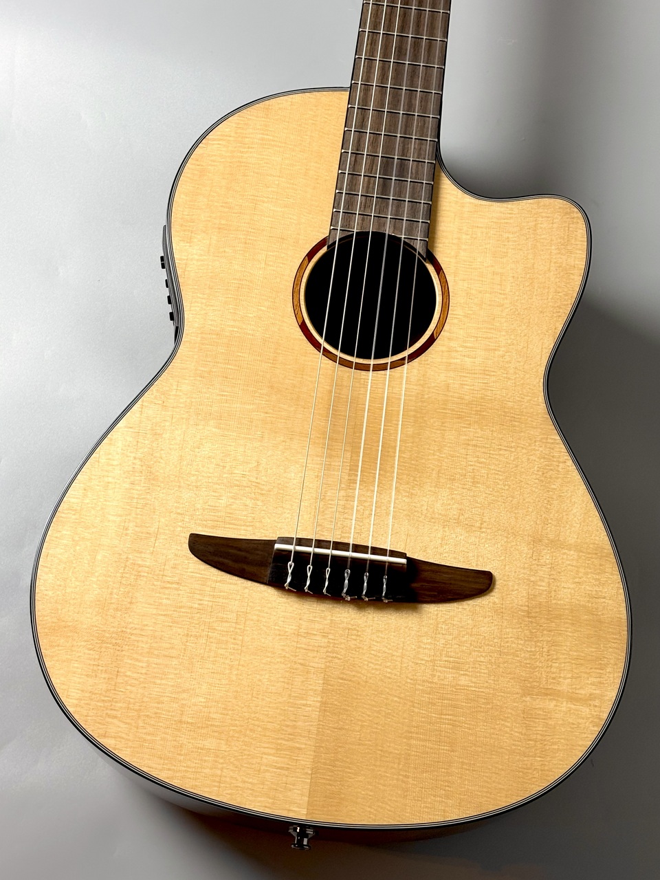 YAMAHA 【スプルースTOP】NCX1【クラシックギター初心者にもオススメ