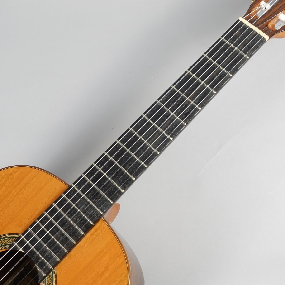 Raimundo 128C クラシックギター スペイン製ハンドメイド ハードケース 