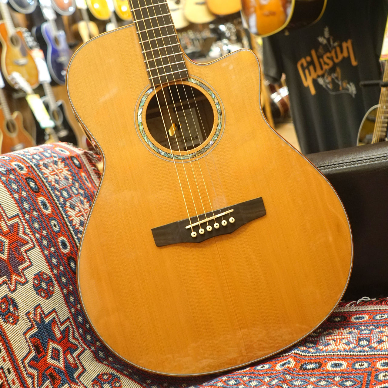 Morris アコースティックギター カッタウェイ　プロトタイプ モーリス アコースティック カッタウェイ ギター」の人気商品